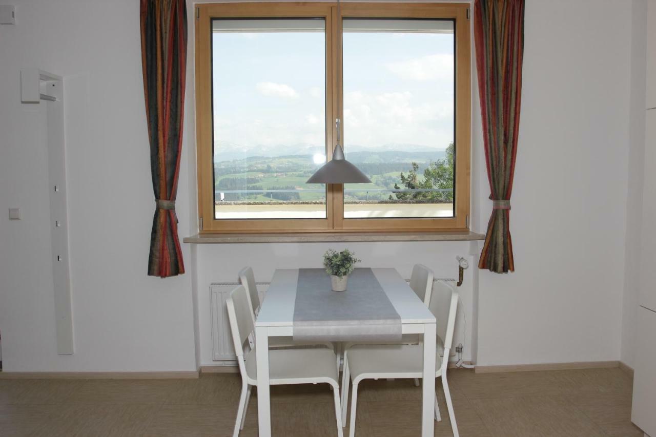 Schoenblick Hotel Garni Ferienwohnungen Линденберг-им-Алльгой Экстерьер фото